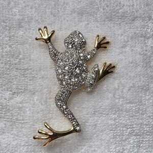 Vintage America Gold and Silver Frog Brooch